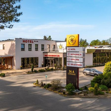 Hotel - Restauracja "Sloneczna" Jarocin Exterior foto