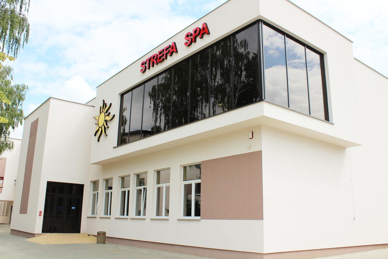 Hotel - Restauracja "Sloneczna" Jarocin Exterior foto